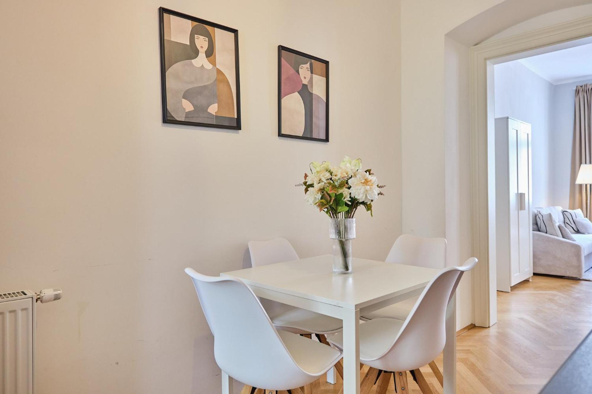 Chic Apartment - Near U3 Metro Wenen Buitenkant foto