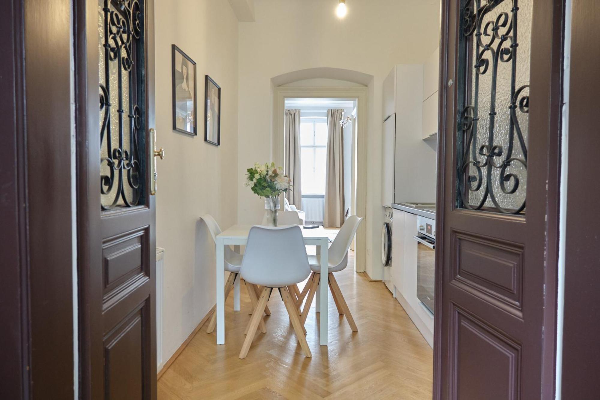 Chic Apartment - Near U3 Metro Wenen Buitenkant foto
